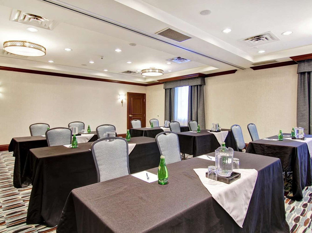 Homewood Suites By Hilton Toronto Oakville主图