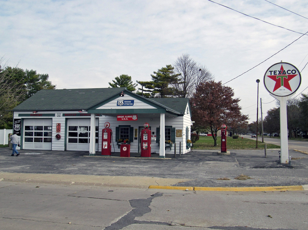 Ambler's Texaco Gas Station, Dwight景点图片