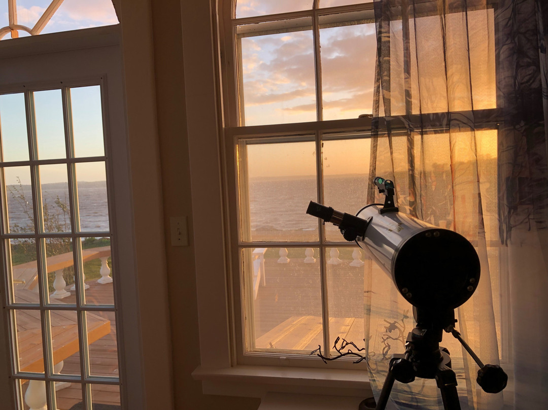 1 West Inn Waterfront主图