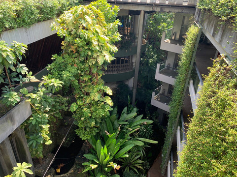 普吉岛阳光海滩度假酒店主图