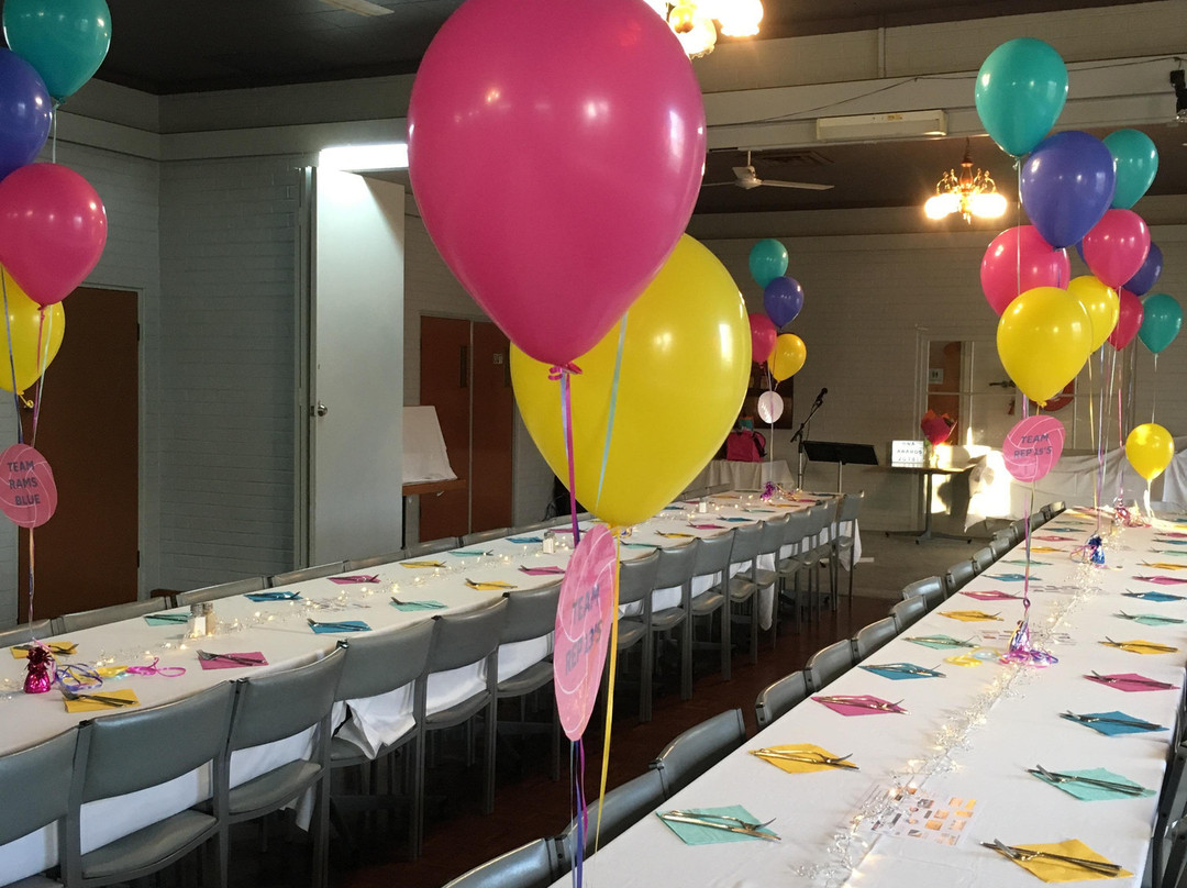 Coach House Hotel Motel主图