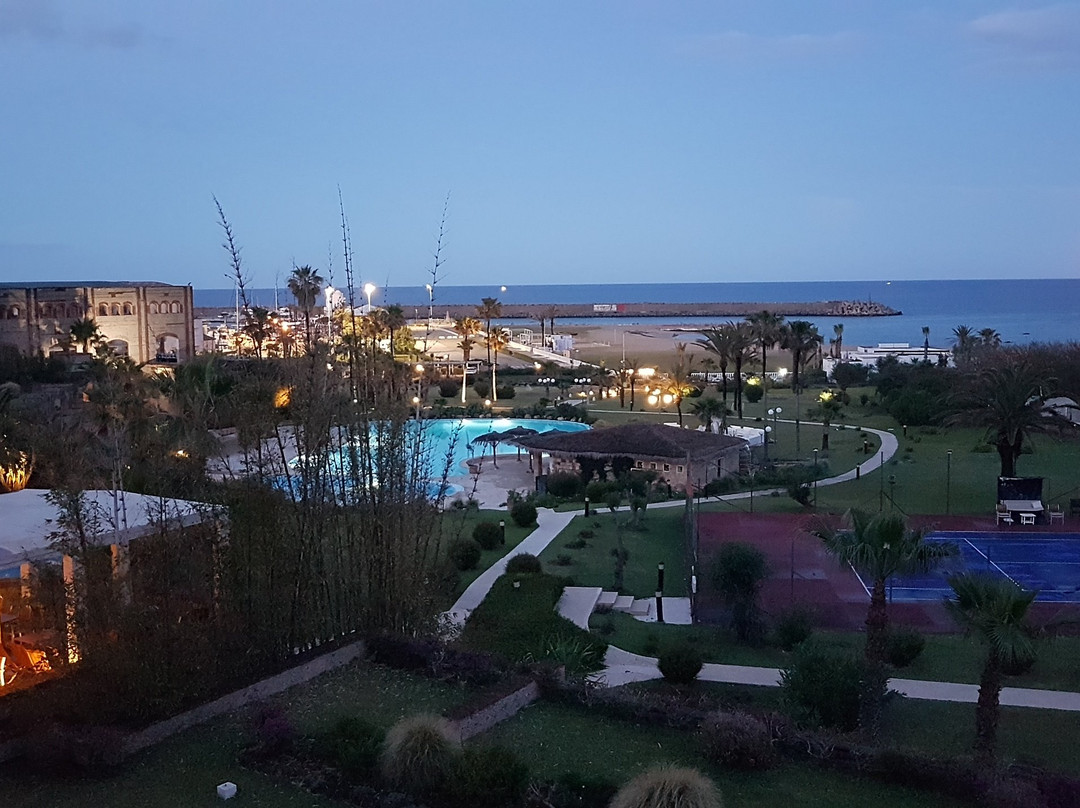 斯密尔温泉水疗码头酒店主图