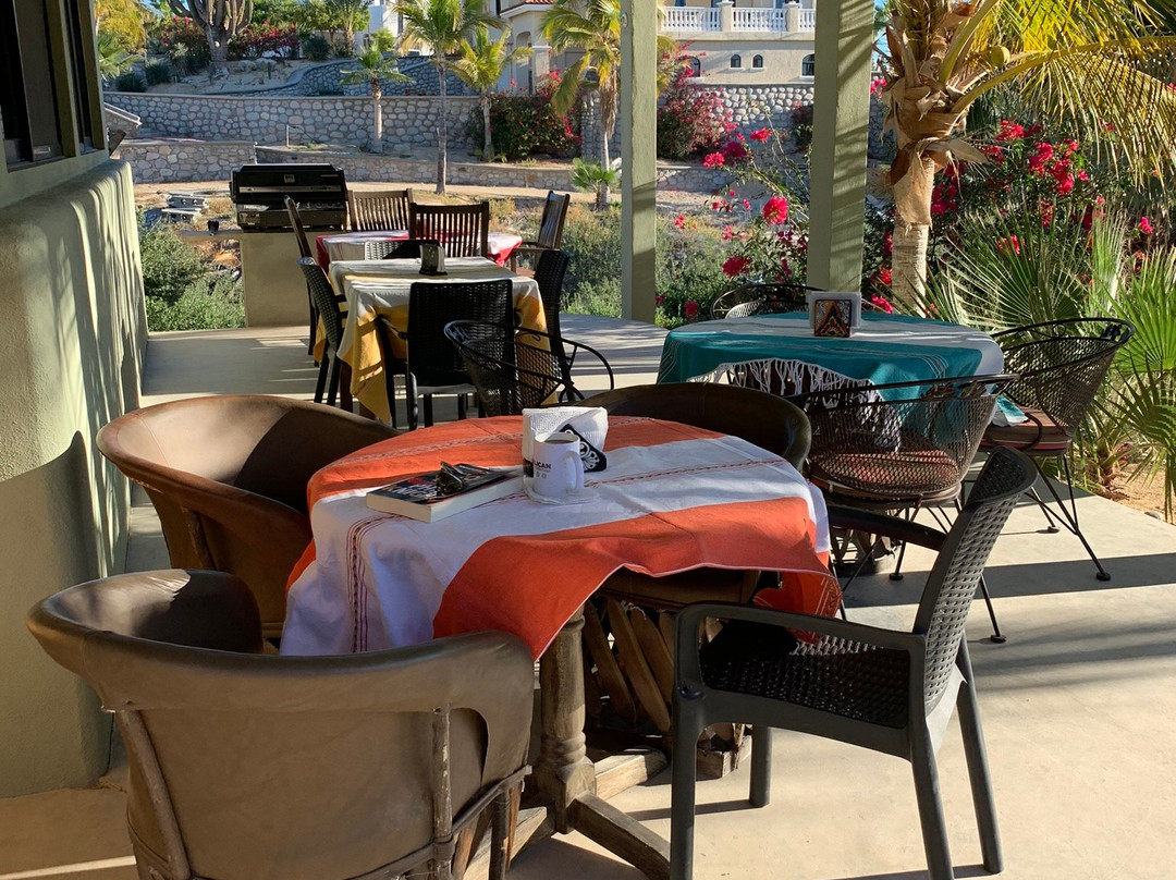 Pelican Reef Ventana Beachfront Community主图