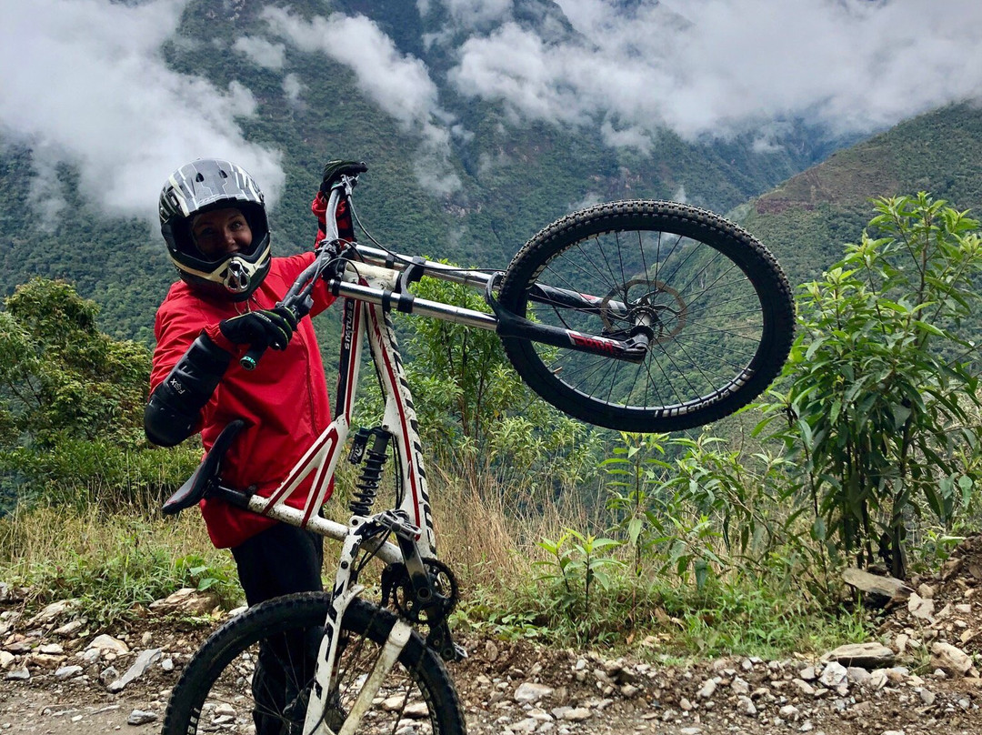 FEEL BOLIVIA, TRAVEL AGENCY & TOURS-拉巴斯必去景点