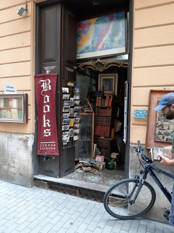 Fine Books-马洛卡帕尔马必去景点