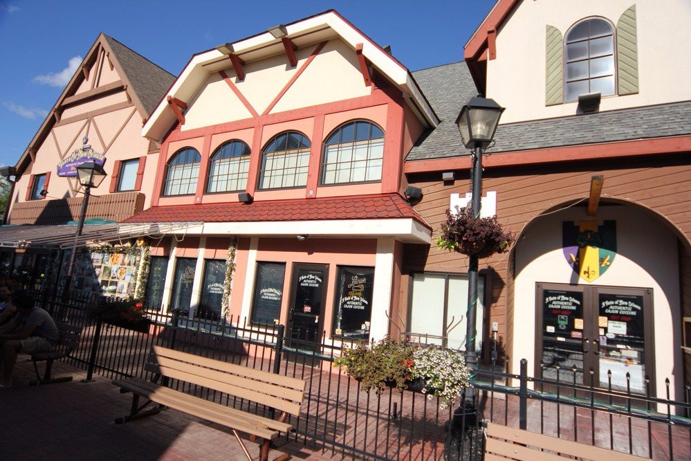 Briggsville旅游景点-The Bavarian Village