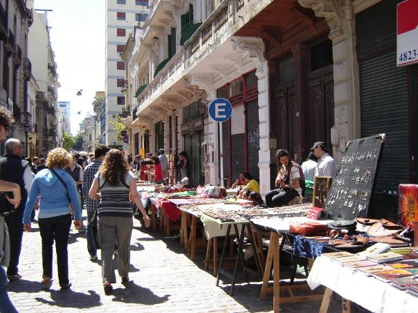 布宜诺斯艾利斯旅游景点-Feira de San Telmo