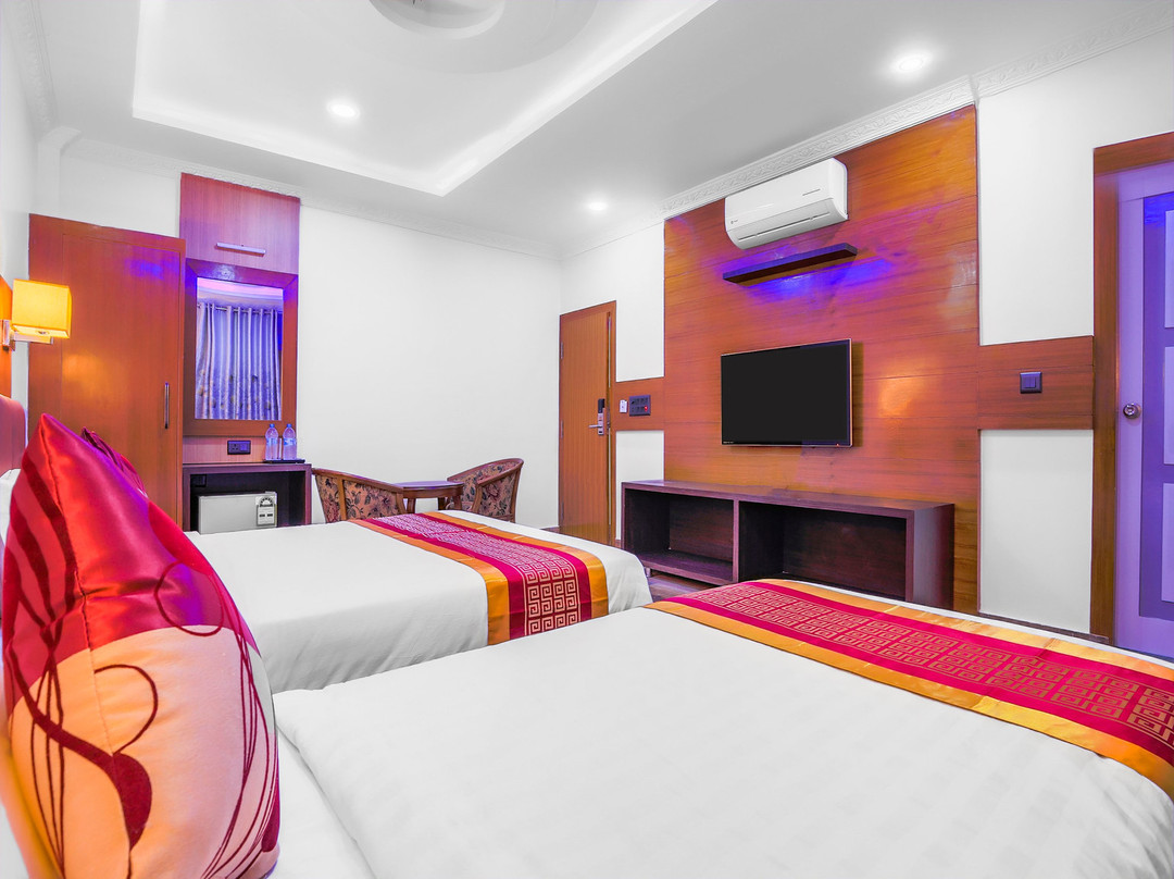 Capital O 435 Hotel Intourist Palace主图