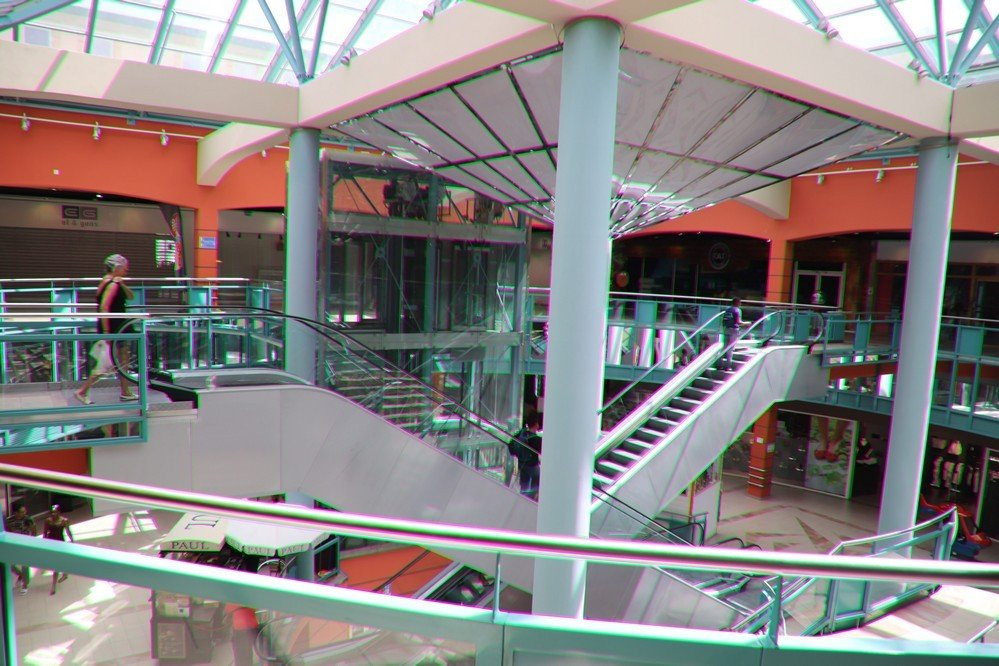 Cour Perrinon-法兰西堡必去景点