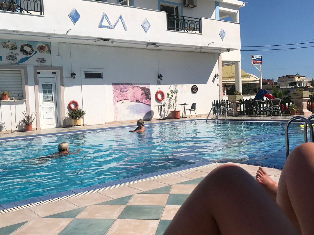 Bliss swimming pool and bar-Alykanas必去景点