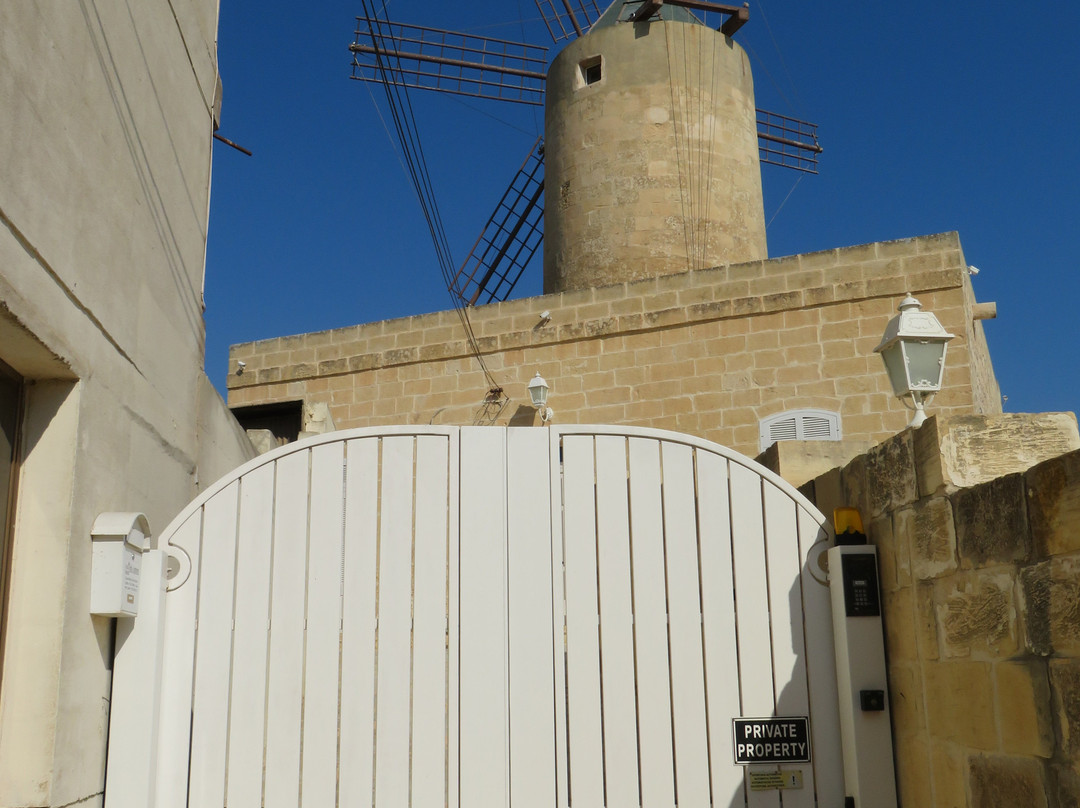 Qala Windmill (Ta ' Randu Windmill)-Qala必去景点