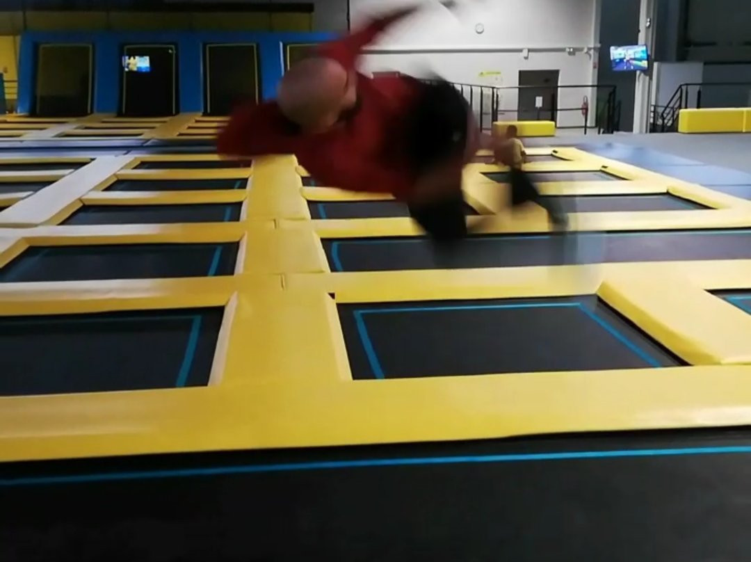 Trampoline Park You Jump Paris Palaiseau-帕莱索必去景点