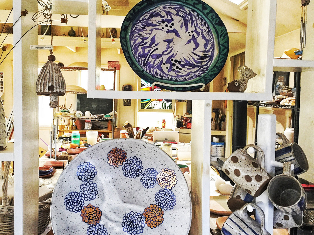 Homeport Pottery & Artisans Gallery景点图片