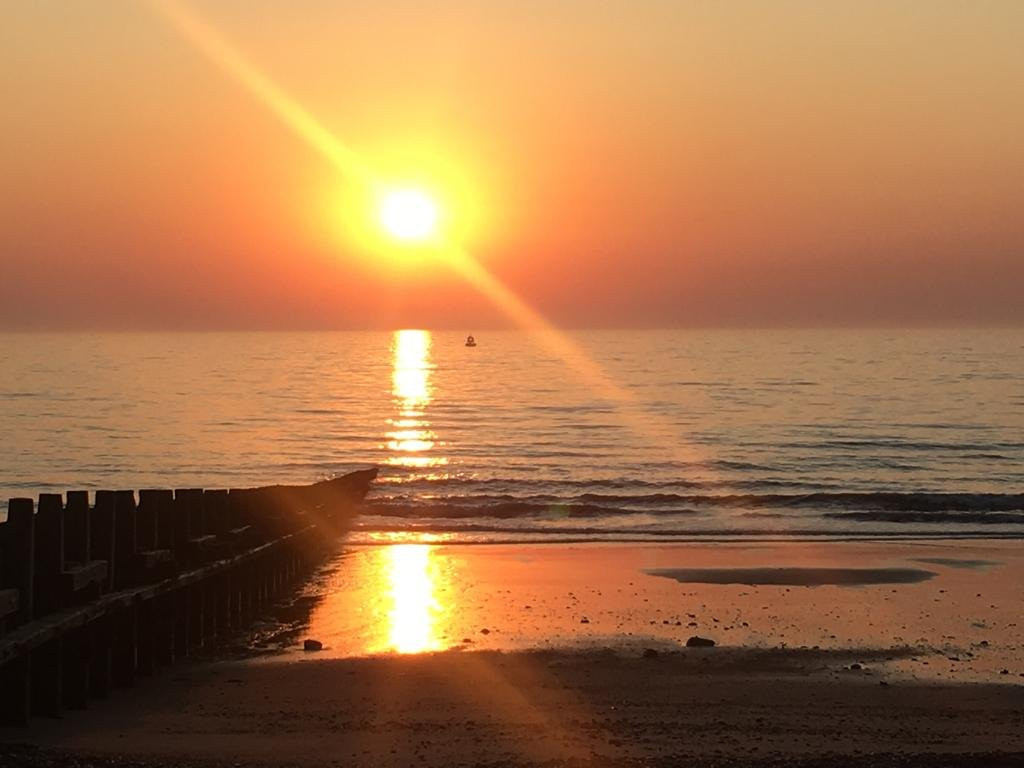 Hornsea Beach景点图片