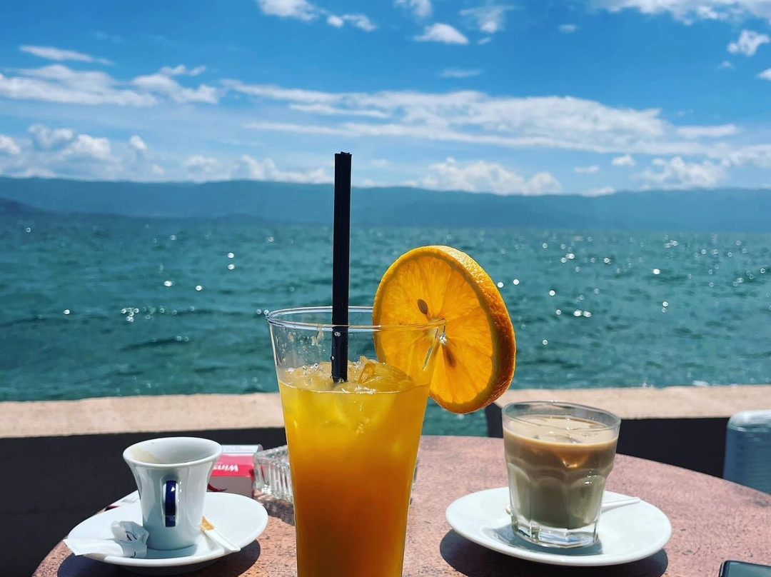 Biser Beach Bar