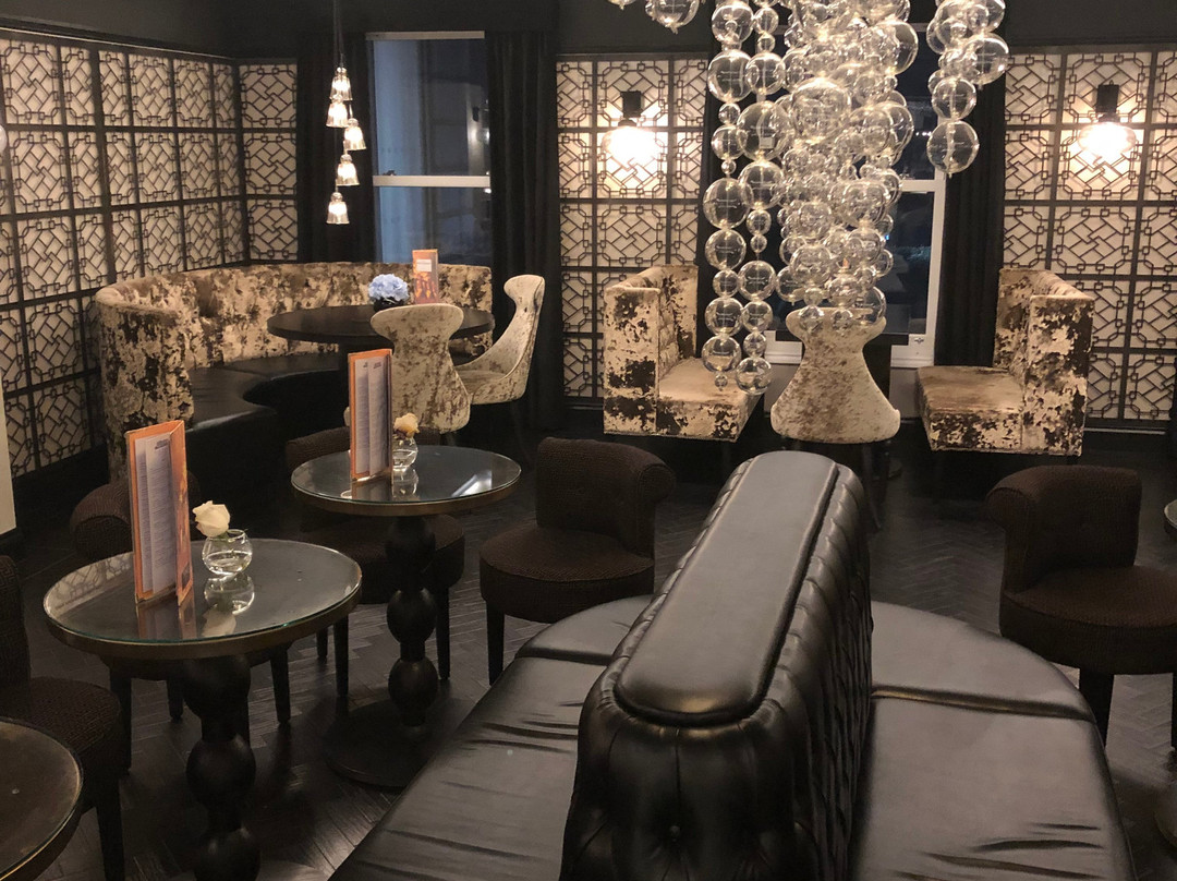 Hythe Imperial Moet & Chandon Bar景点图片