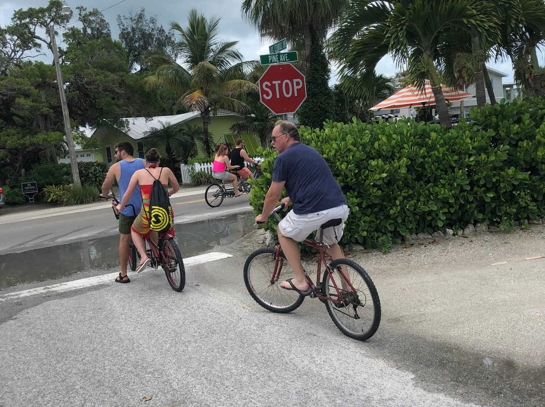 Beach Bums Island Attitude-安娜玛丽亚岛必去景点