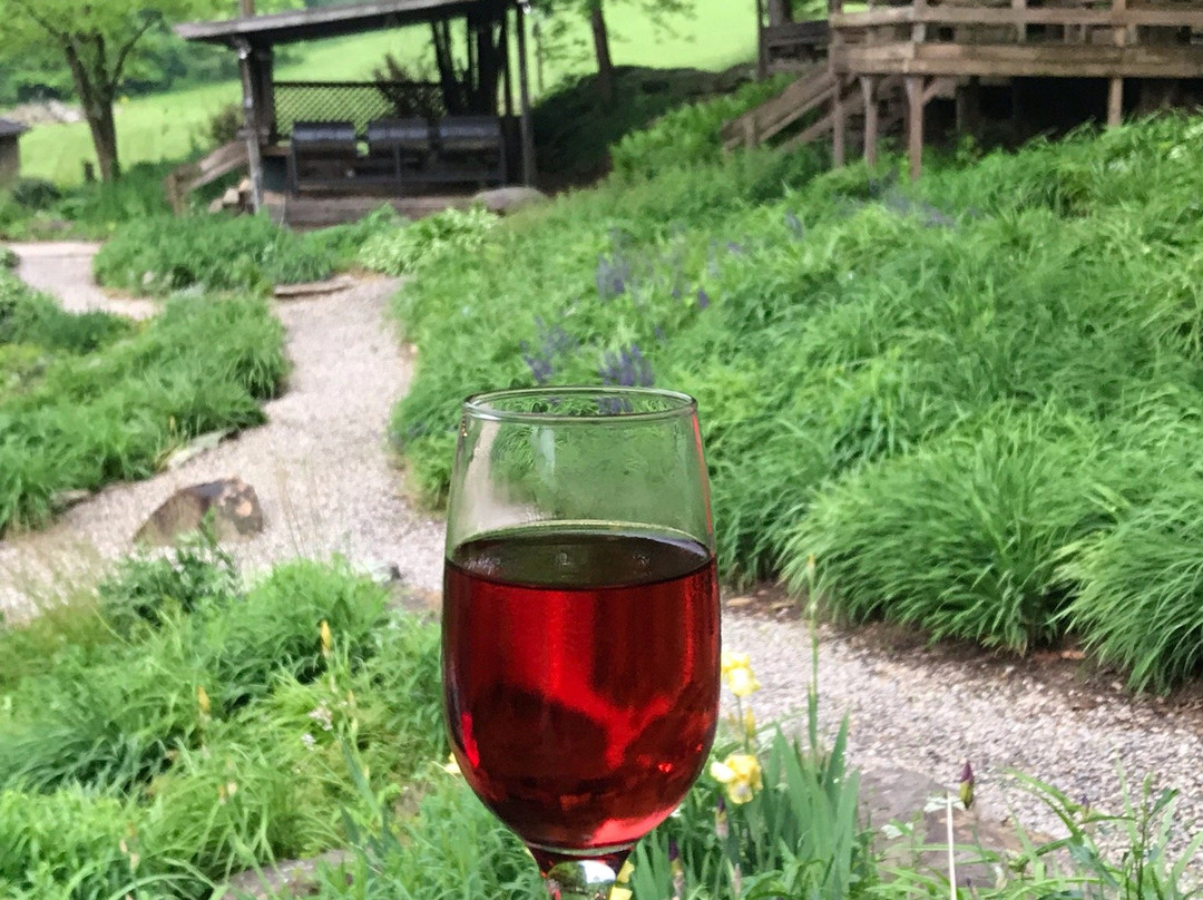 Rainbow Hills Winery, Brewery & Pizzeria-Newcomerstown必去景点