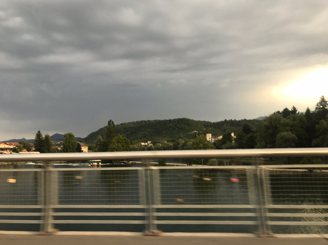 View on Una river and City Bridge-Bihac必去景点