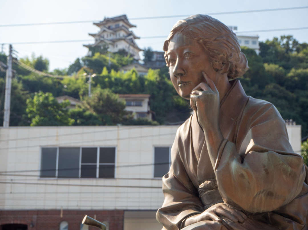 Statue of Hayashi Fumiko-尾道市必去景点