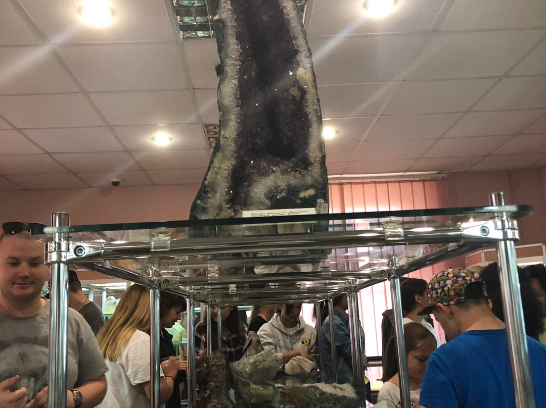 Museum of Precious and Decorative Stones-Khoroshiv必去景点