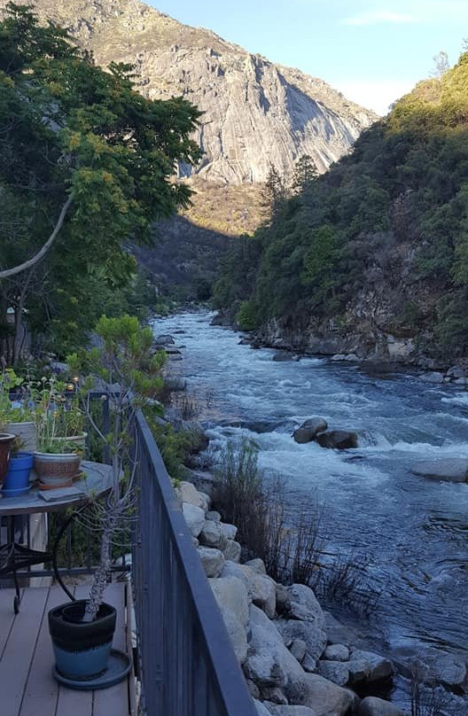 约塞米蒂蓝蝴蝶旅馆主图