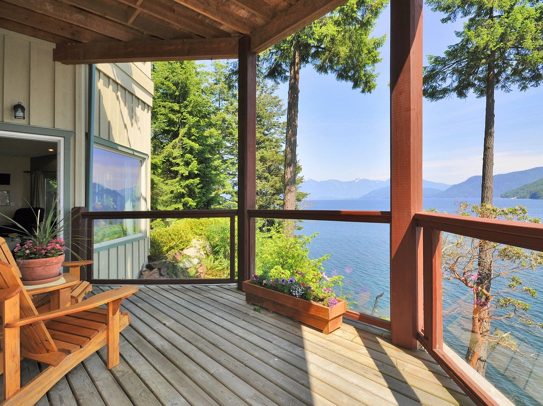 Soames Point Oceanfront Suite主图