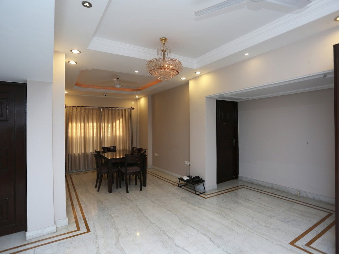 OYO 19855 B S Guest House主图