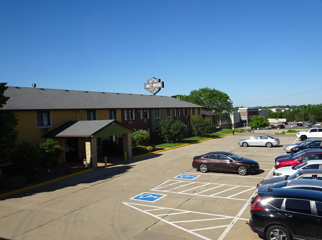 杜布克贝蒙特旅馆套房酒店主图