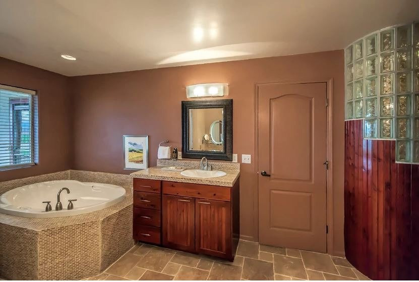 Johnson Ridge Inn & Vineyard主图