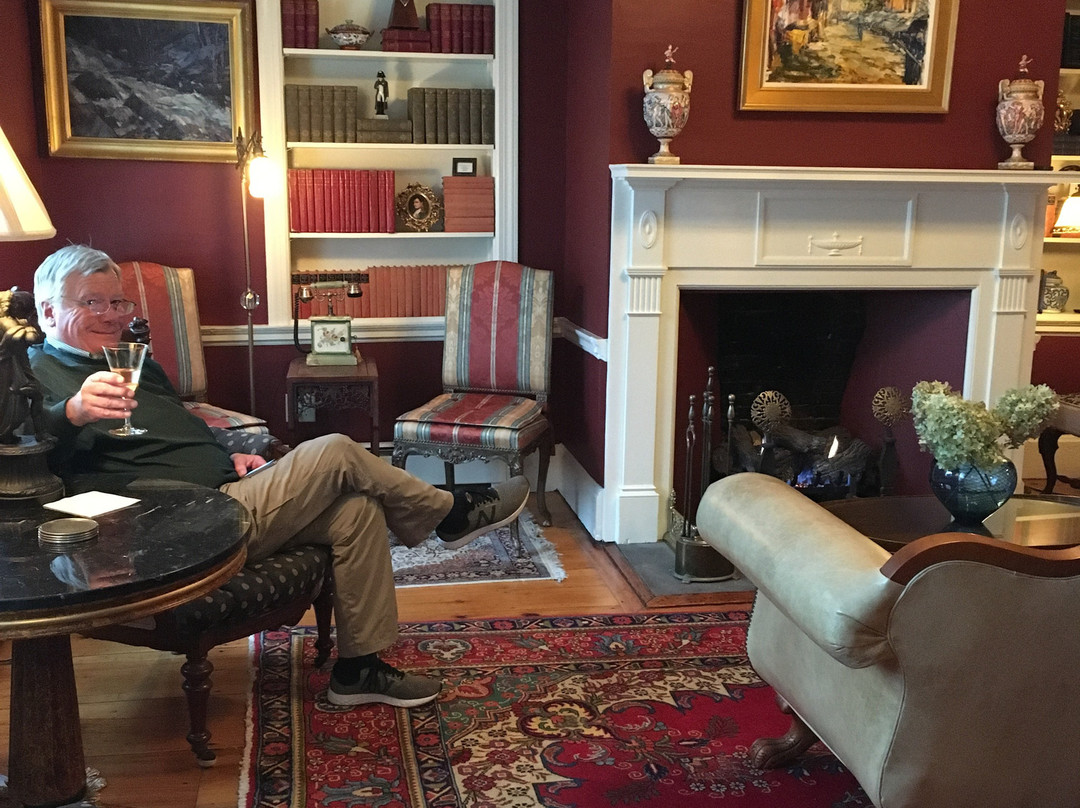 Inn by the Bandstand主图