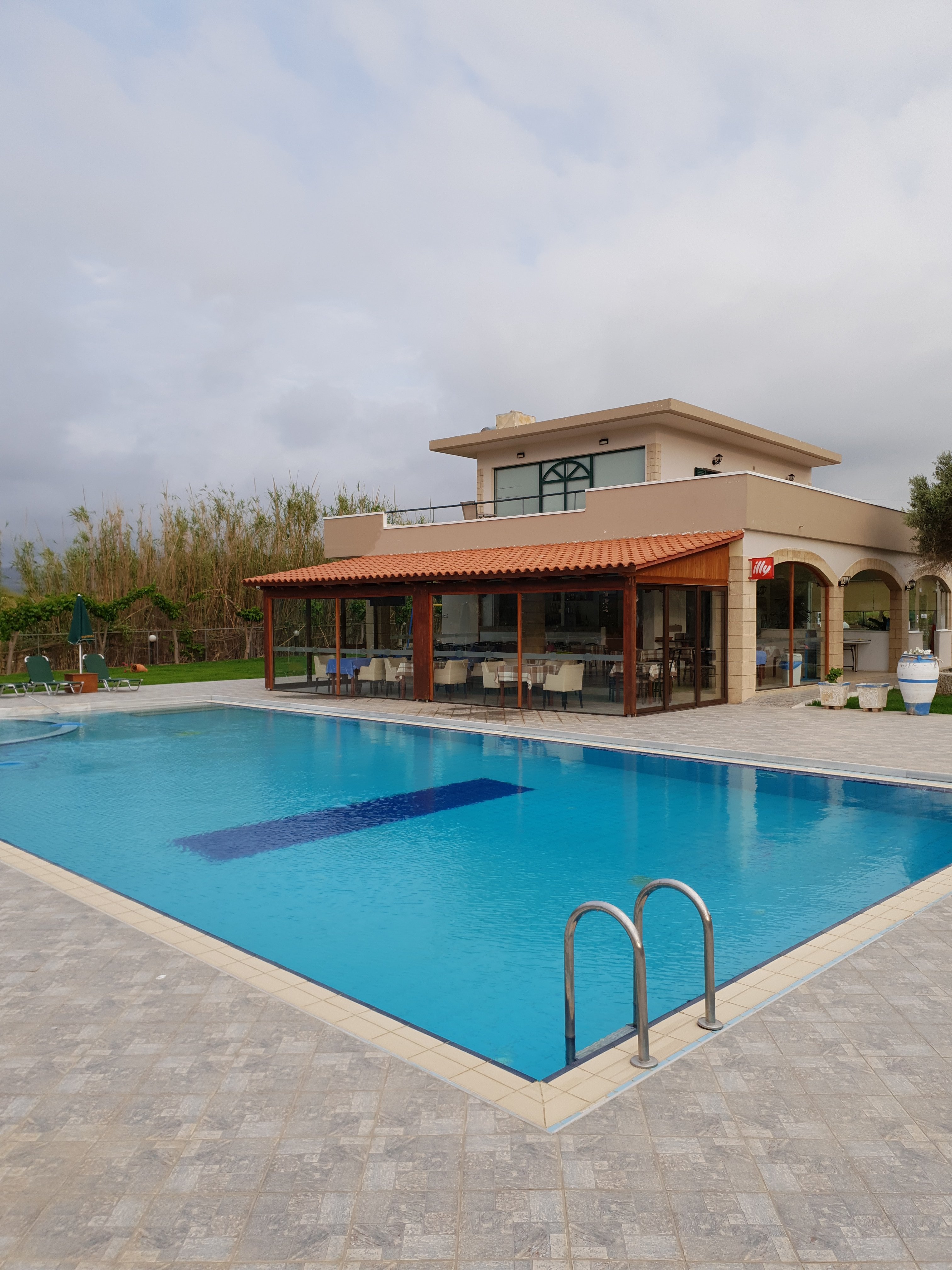 Mediterranean Hotel & Apartments-泳池