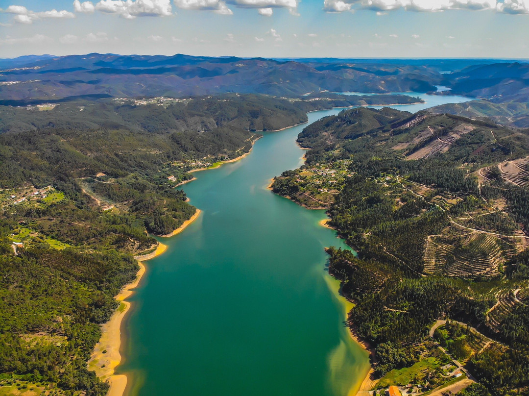 Zêzere River景点图片