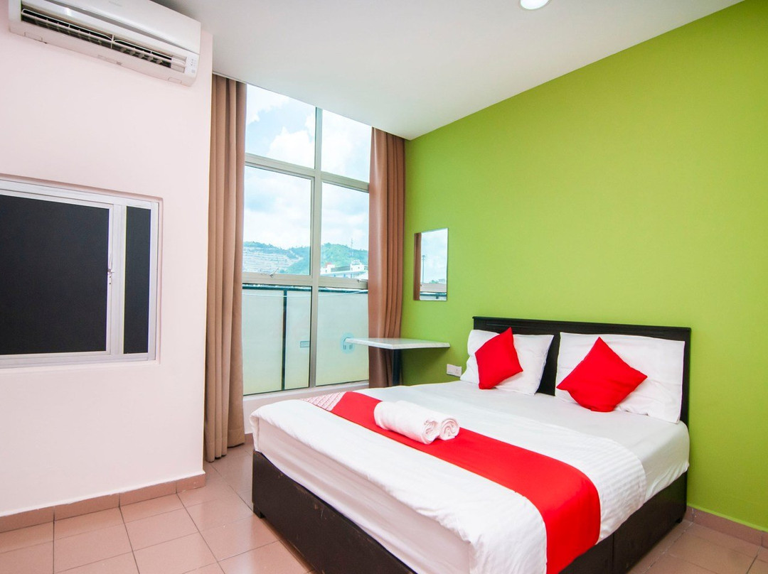 OYO 816 Hotel De Kiara主图