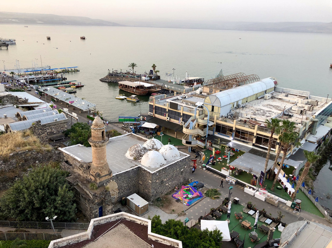 莱昂纳多广场太巴列酒店主图