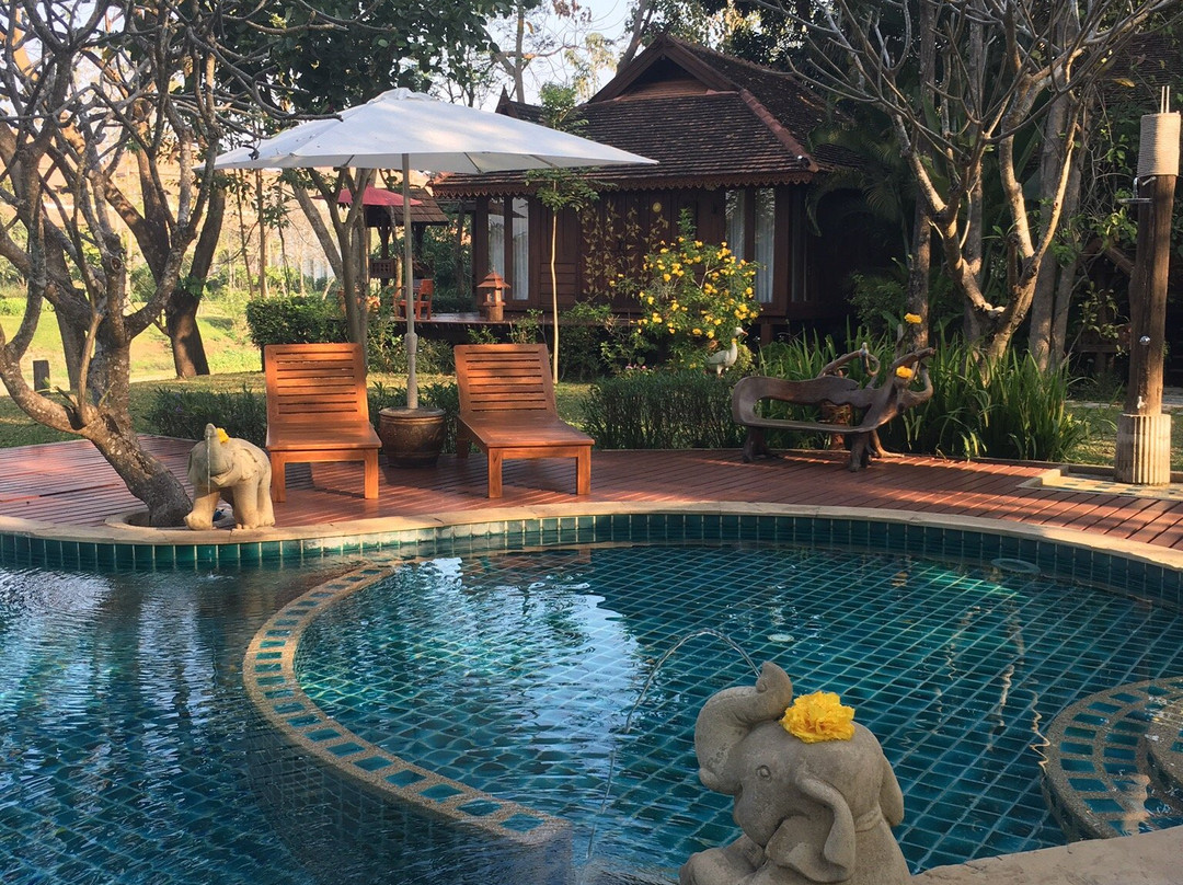 粮仓度假村主图