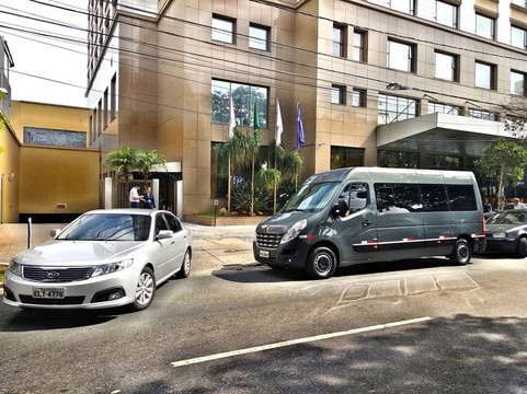 Transcar Transporte Executivo-贝洛哈里桑塔必去景点