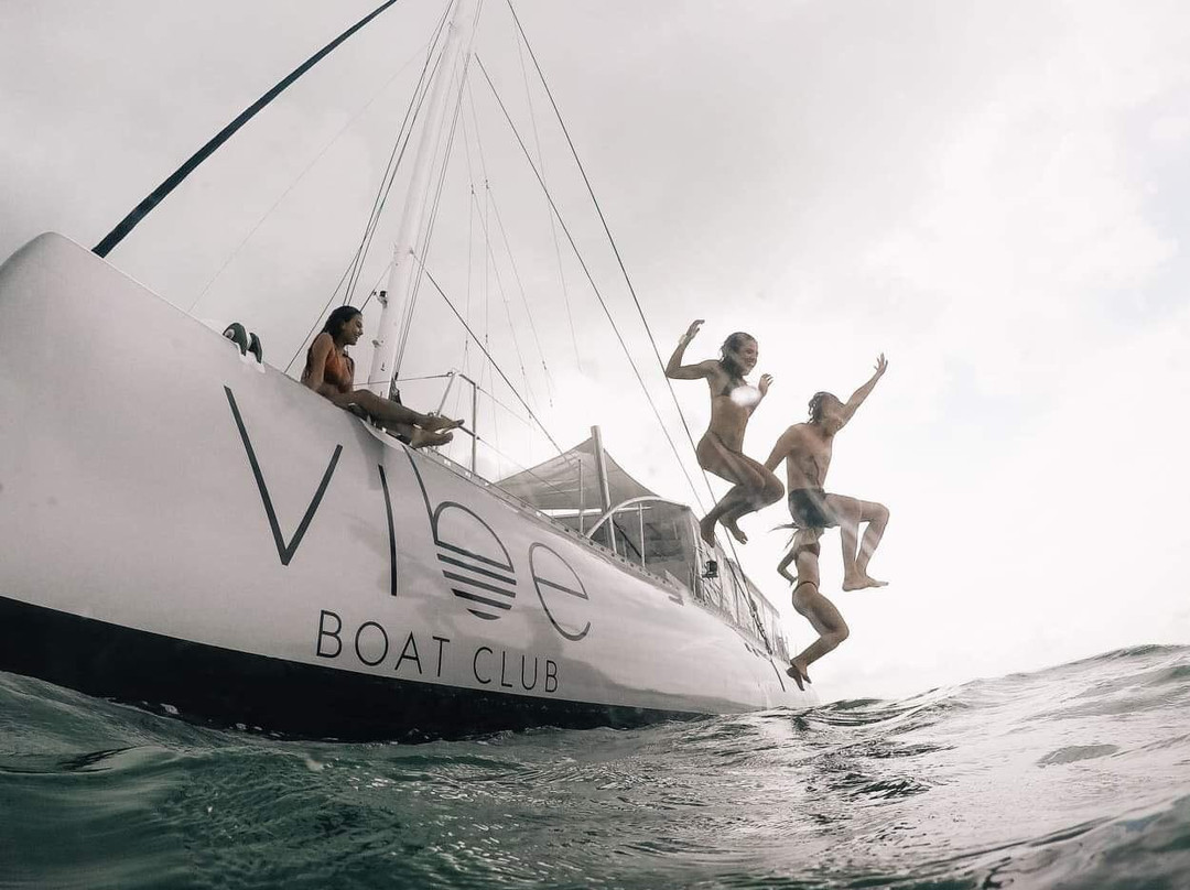 Vibe Boat Club景点图片