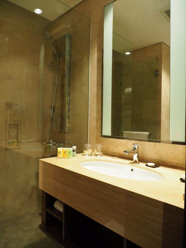 瑞雅婆罗洲马辰酒店主图