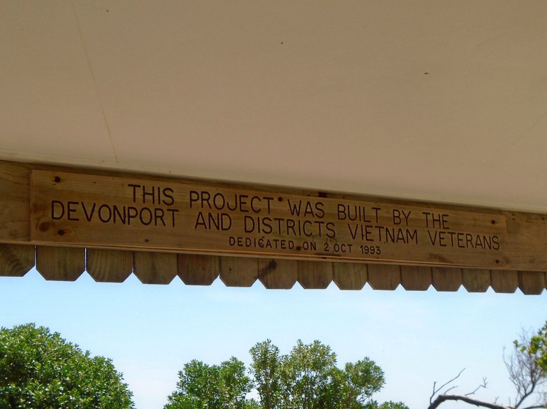 Vietnam Veterans Memorial Avenue-Devonport必去景点