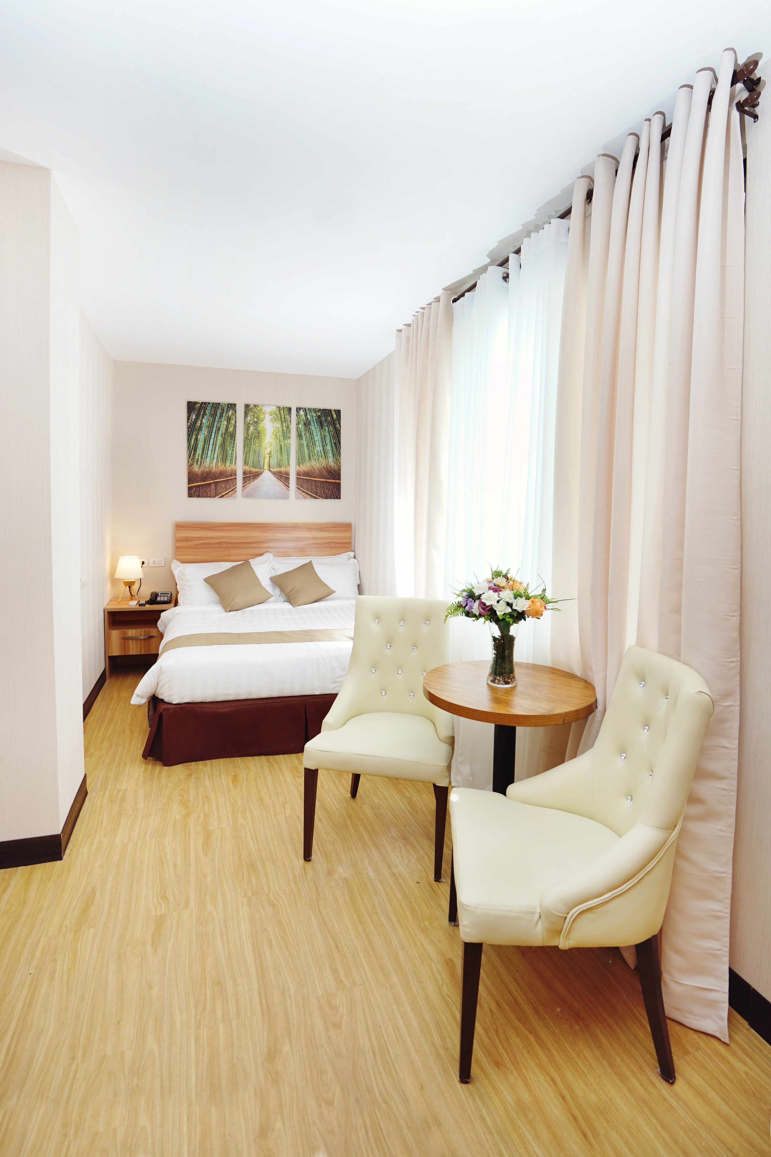 Baypark Hotel-portrait