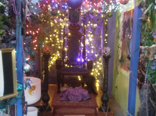 The Raven Faerie-莱克兰必去景点