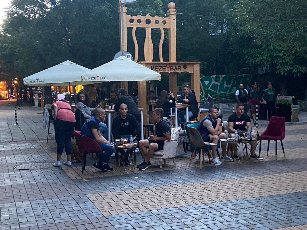 Mezebar