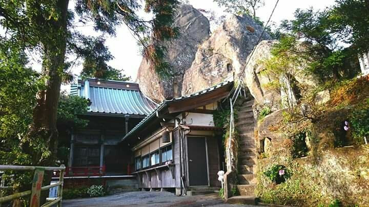 Mitsuishiyama Kannon-ji Temple