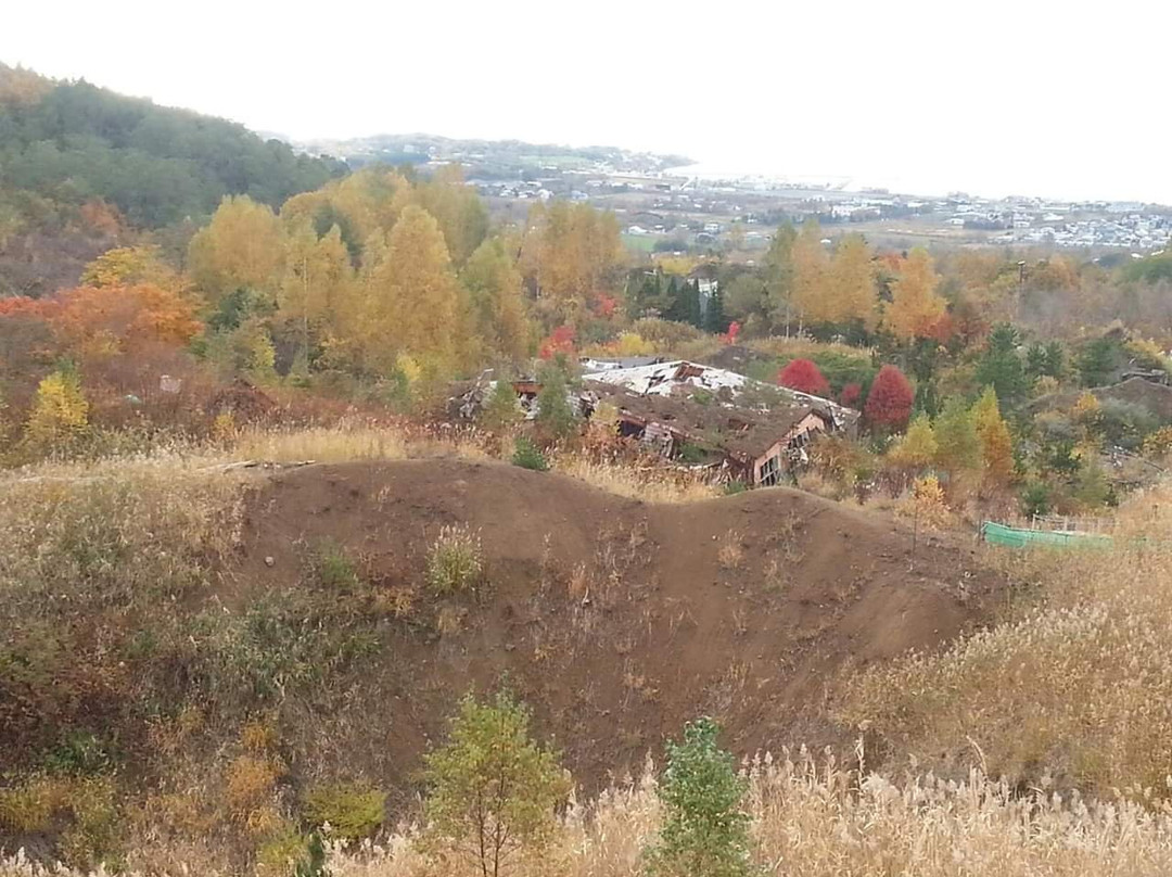 西山山麓火山口散步道景点图片