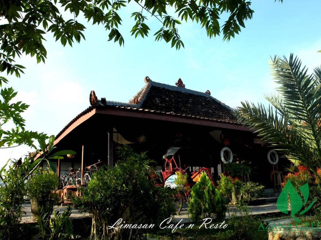 Azana Green Resort主图