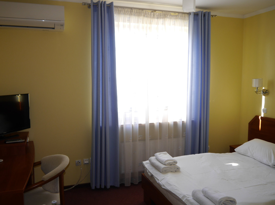 Hotel Restauracja Leliwa主图