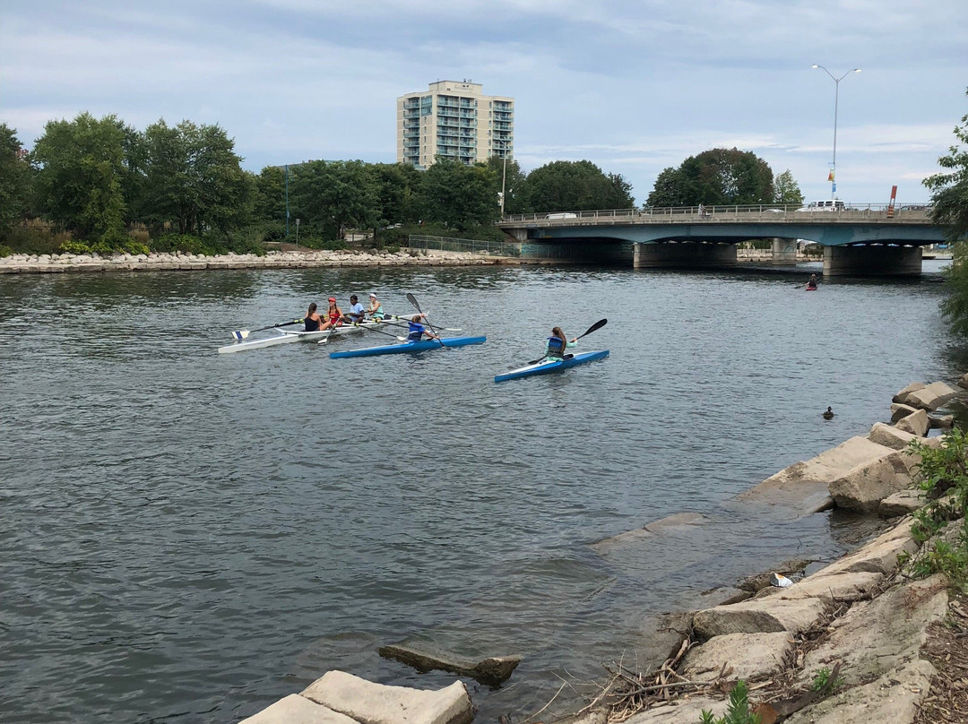 Port Credit Memorial Park-米西索加必去景点