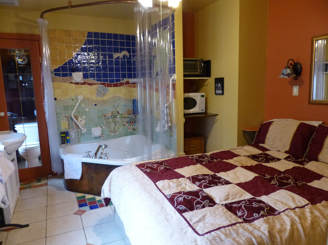 Marsh Lake酒店住宿-Ravensong B&B