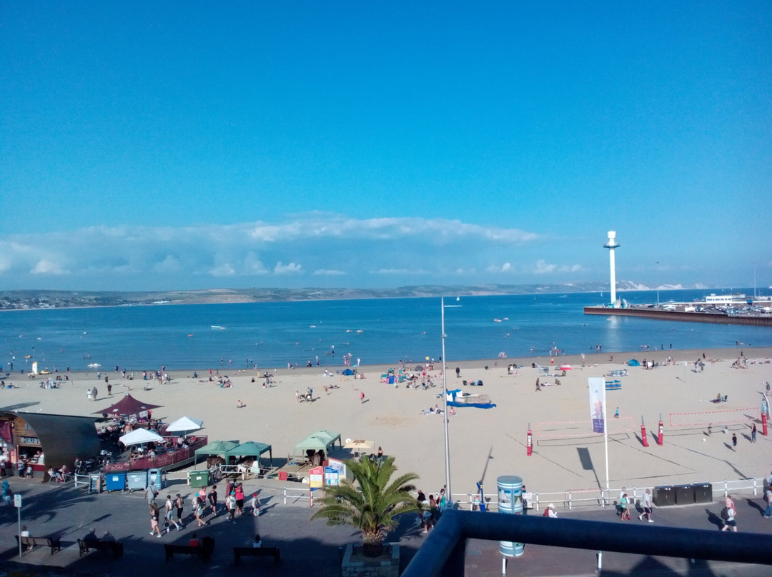 Bay View Hotel主图